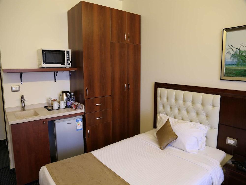 Midtown Hotel & Suites Beirut Exterior foto