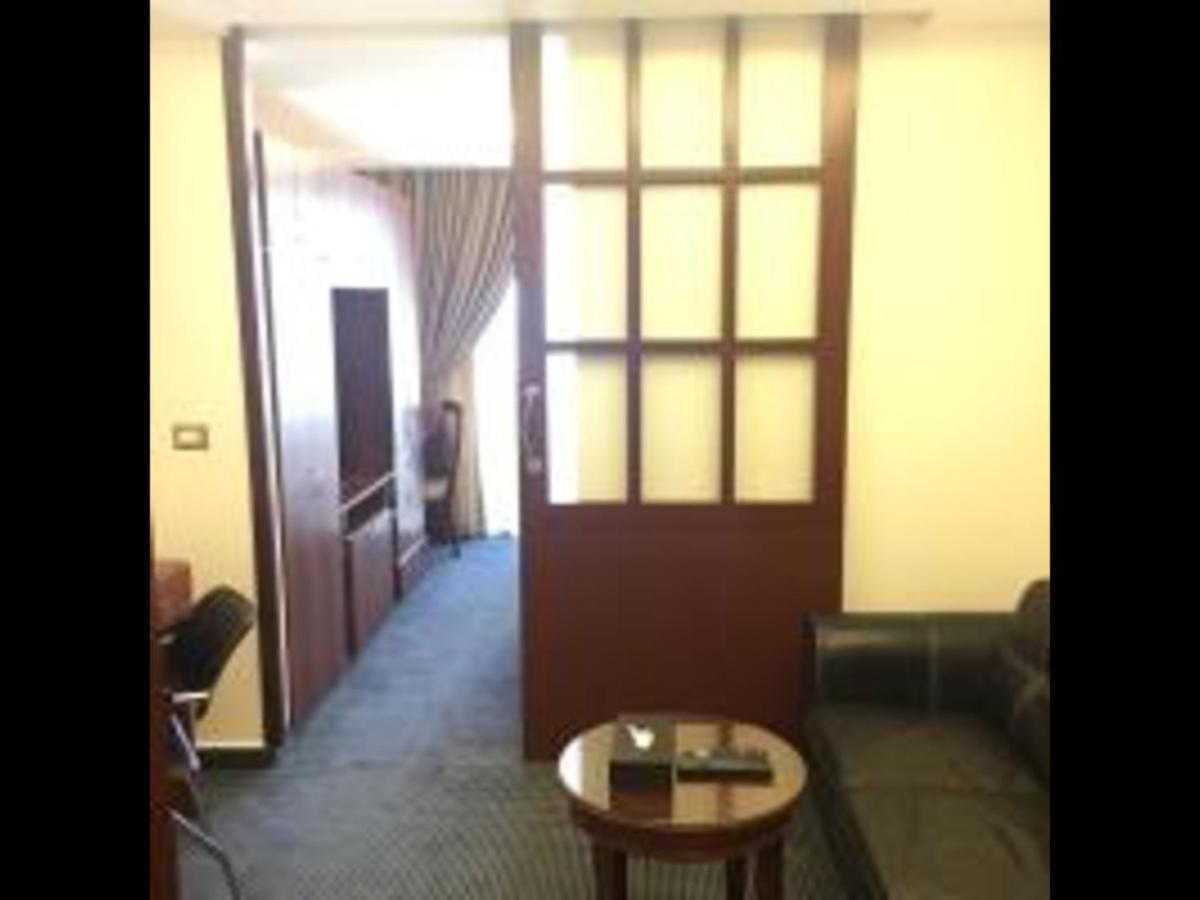 Midtown Hotel & Suites Beirut Exterior foto