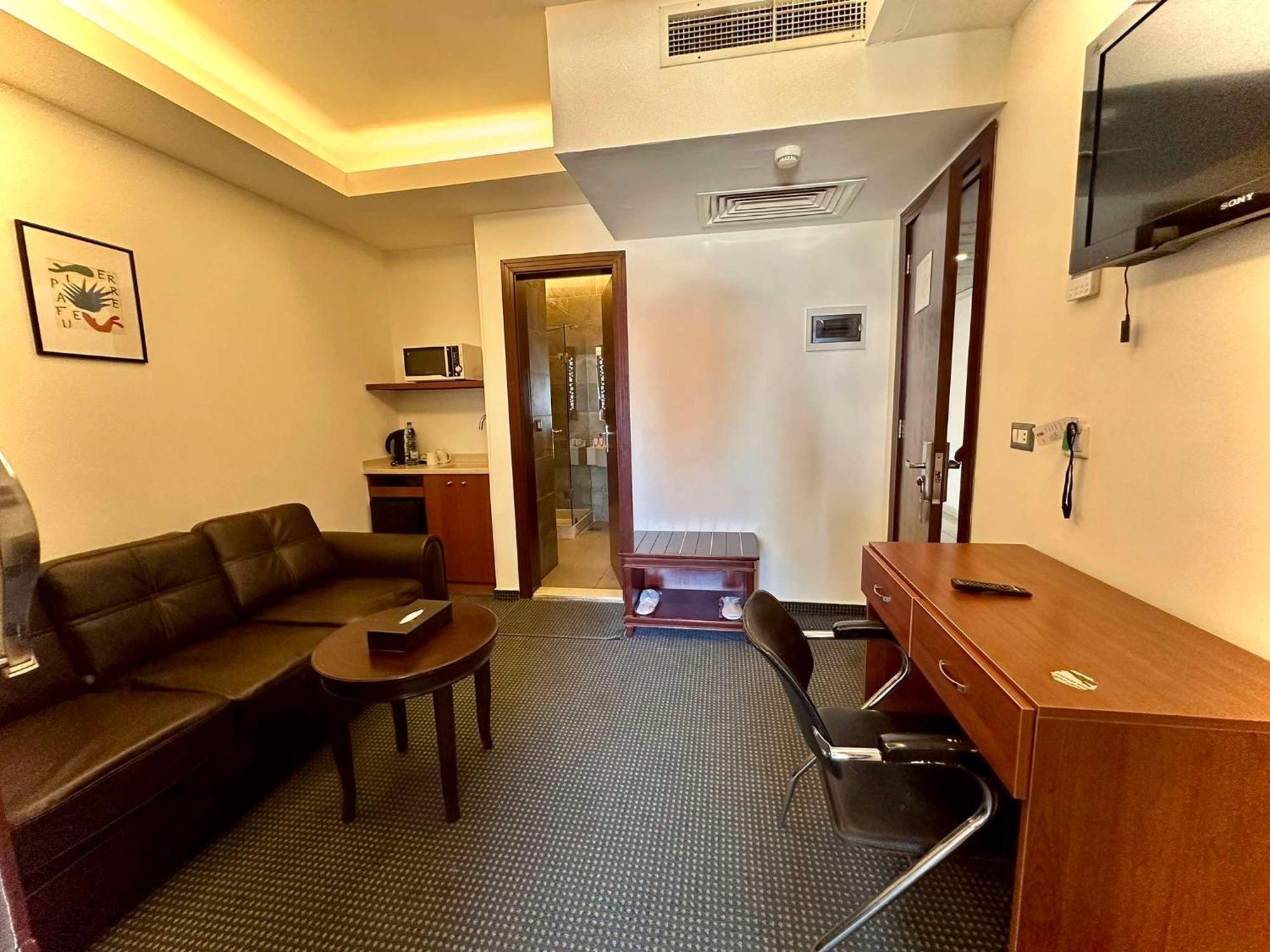 Midtown Hotel & Suites Beirut Exterior foto